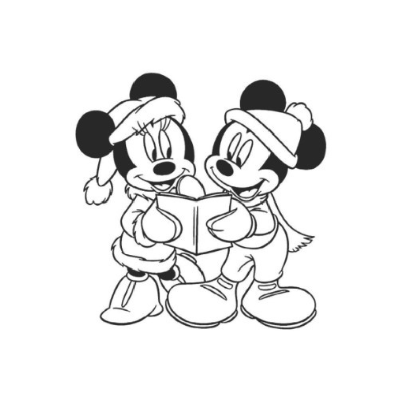 Bé và bố mẹ tô màu Mickey cùng nhau