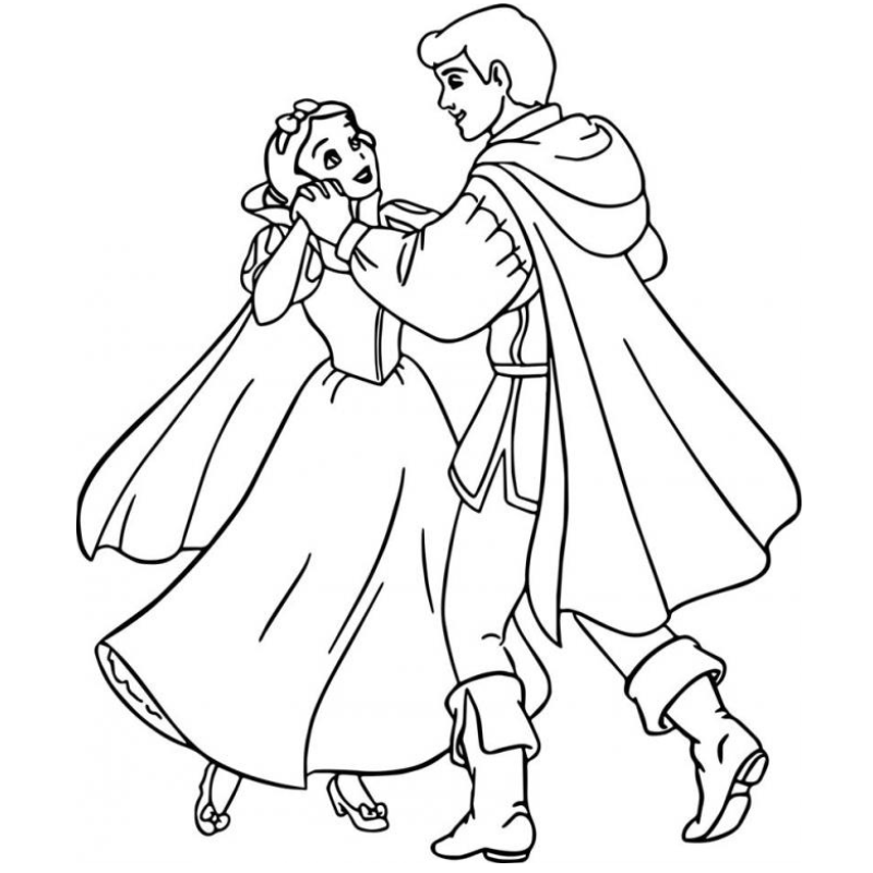 Công chúa và hoàng tử trong trang phục dạ hội truyền thống
